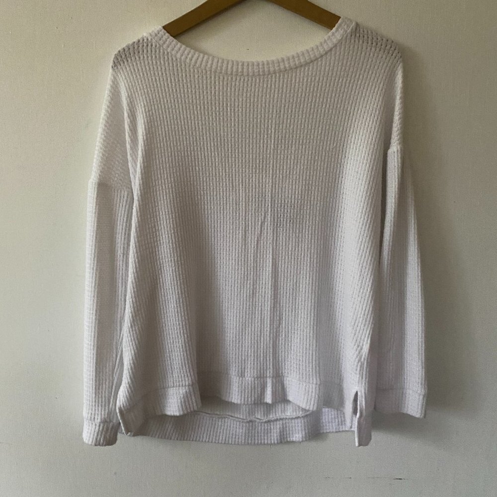 1.State Thermal‎ Top Medium White Long Sleeve Criss Cross Back Angelcore Flowy